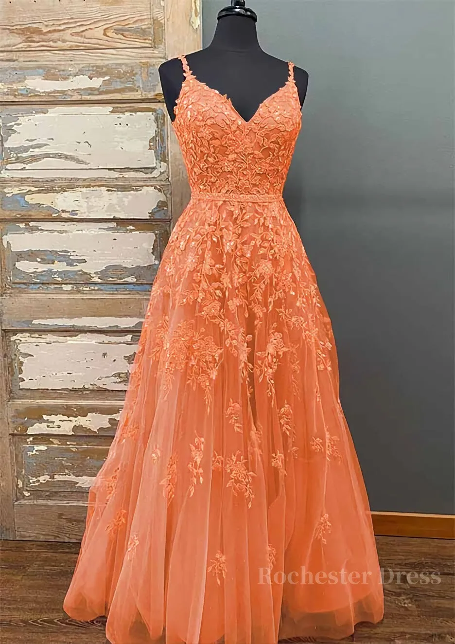 A-line V Neck Spaghetti Straps Long/Floor-Length Tulle Prom Dress With Beading Lace Pockets Sequins