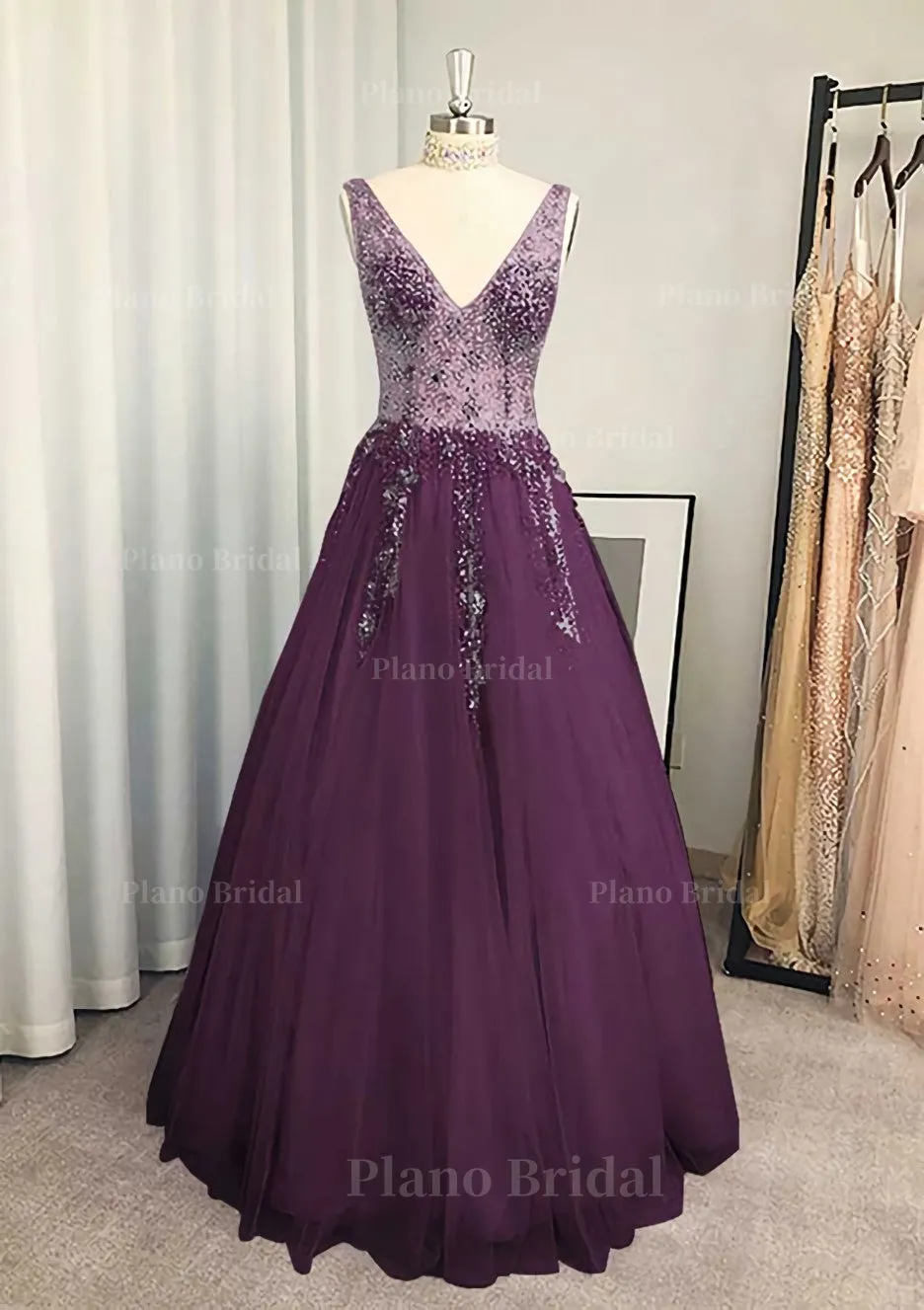 A-line/Princess V Neck Long/Floor-Length Tulle Prom Dress With Beading Sequins