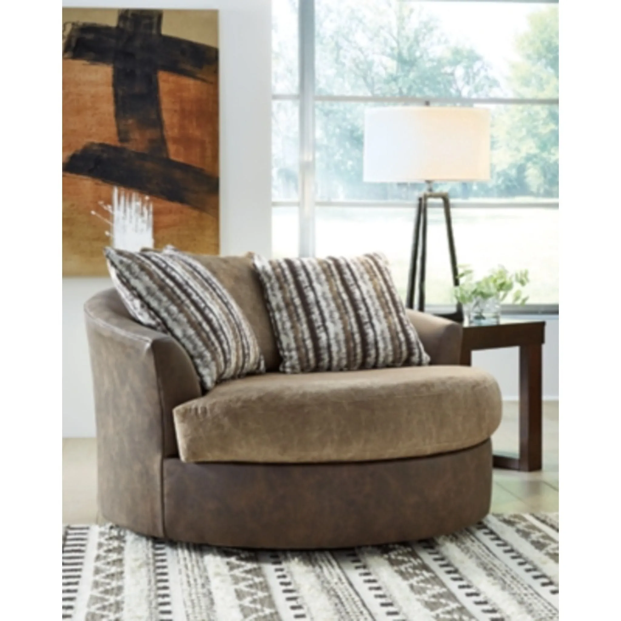 Alesbury Swivel Chair