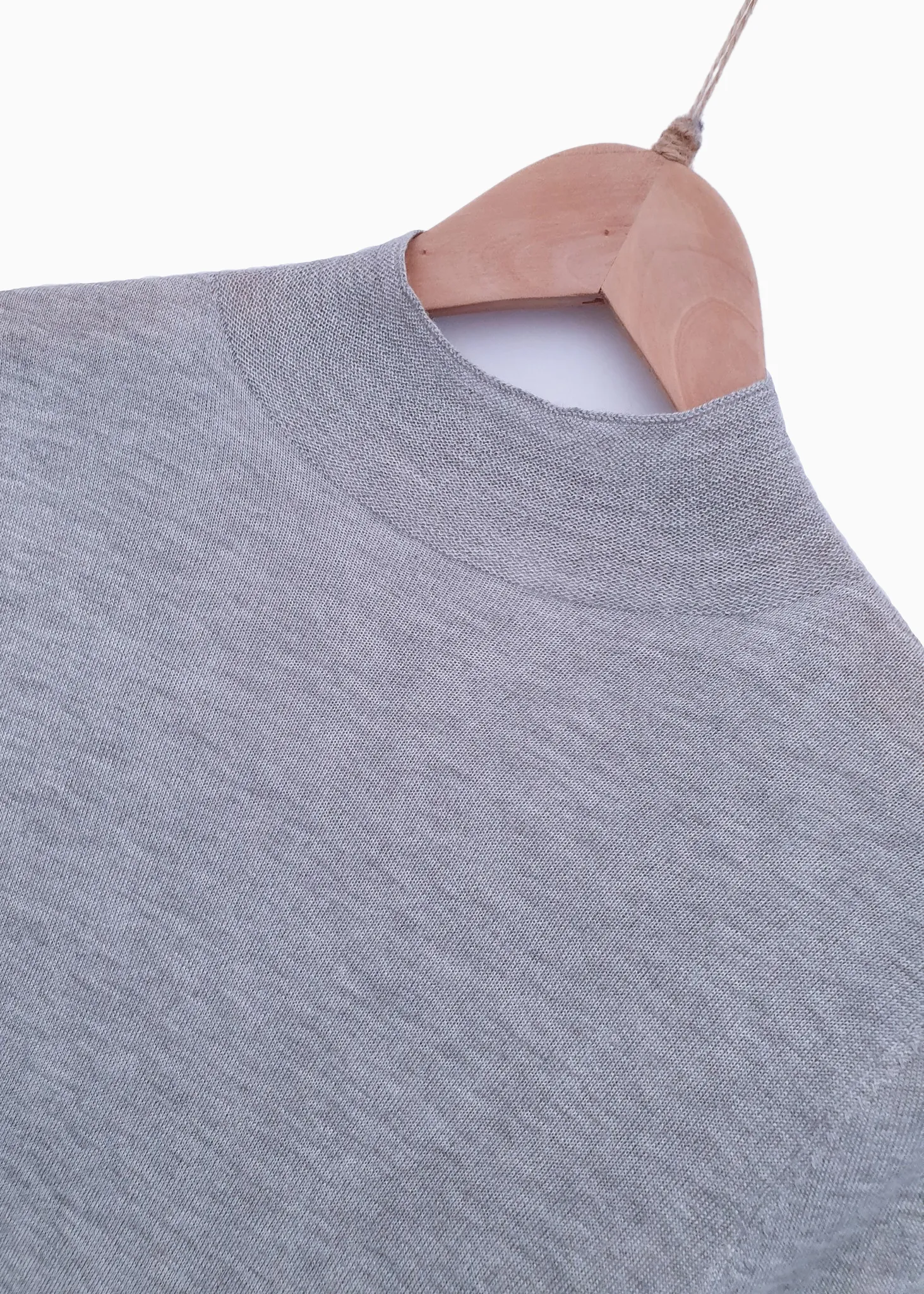 LUCIA | Fine Knit Pullover | Light Grey